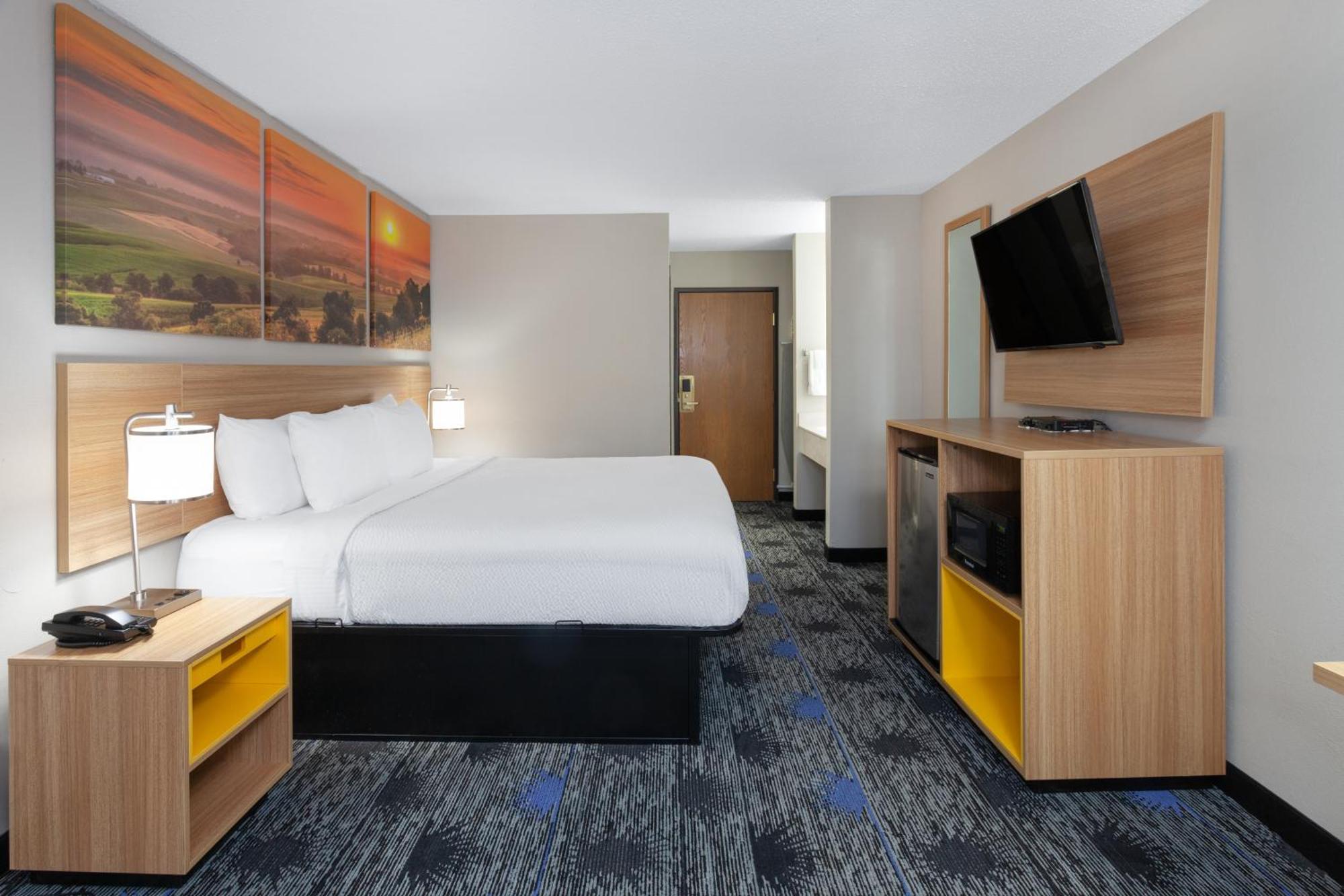 Days By Wyndham Hotel
